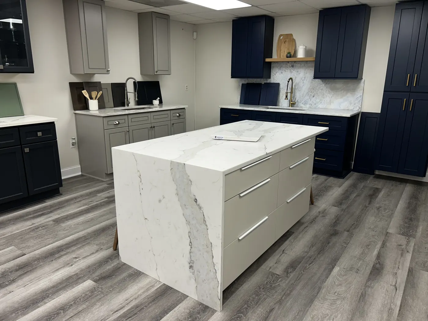 Cornerstone showroom and slab yard, photo 8