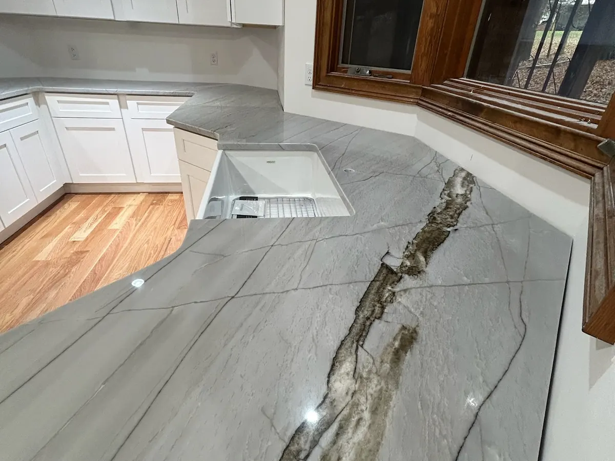 Quartzite countertop with dramatic gray veins